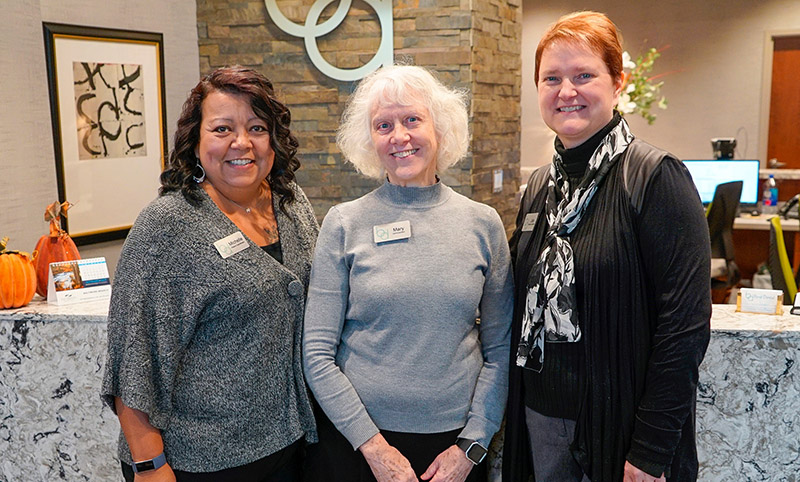 Front Desk: Michelle, Mary & Julie